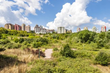 Bahçeşehir,İstanbul,türkiye-18.18.2019.Bahçeşehir Gölet ve tabiat parkı. İstanbul'un ilk ve en büyük yapay gölet.