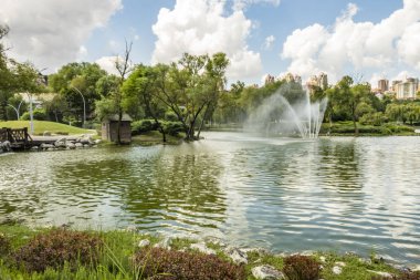 Bahçeşehir,İstanbul,türkiye-18.18.2019.Bahçeşehir Gölet ve tabiat parkı. İstanbul'un ilk ve en büyük yapay gölet.
