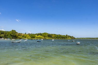 balaban,istanbul-13 Ağustos 2019.İstanbul balaban köyü kıyısında durusu gölü manzarası.