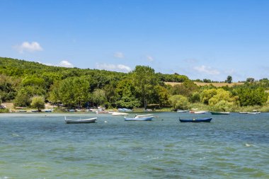 balaban,istanbul-13 Ağustos 2019.İstanbul balaban köyü kıyısında durusu gölü manzarası.