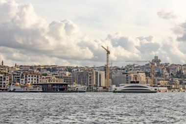 istanbul,türkiye-27 Ağustos 2019.istanbul,asya ve avrupa kıtasının ortasında rüya şehir . istanbuldan görünüm.