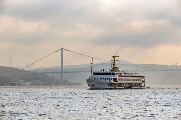 伊斯坦堡 土耳其 8月27日 2019年 伊斯坦布尔 梦想城市在亚洲和欧洲大陆的中部 从伊斯坦布尔查看 — 图库照片