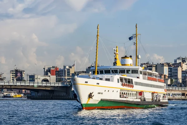 istanbul,türkiye-27 Ağustos 2019.istanbul,asya ve avrupa kıtasının ortasında rüya şehir . istanbuldan görünüm.