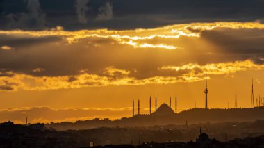 istanbul,türkiye-27 Ağustos 2019.istanbul,asya ve avrupa kıtasının ortasında rüya şehir . istanbuldan görünüm.