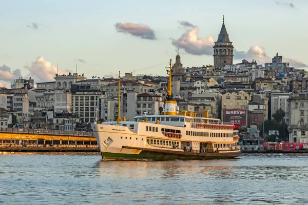 istanbul,türkiye-27 Ağustos 2019.istanbul,asya ve avrupa kıtasının ortasında rüya şehir . istanbuldan görünüm.