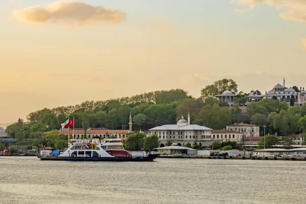 istanbul,türkiye-27 Ağustos 2019.istanbul,asya ve avrupa kıtasının ortasında rüya şehir . istanbuldan görünüm.