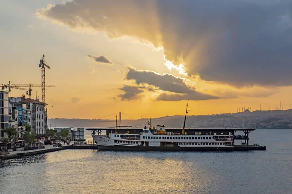 Istanbul Pavo Agosto 2019 Istanbul Ciudad Ensueño Medio Asia Continente — Foto de Stock