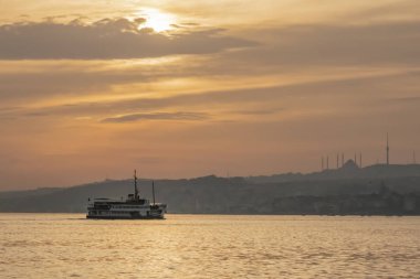 istanbul,türkiye-27 Ağustos 2019.istanbul,asya ve avrupa kıtasının ortasında rüya şehir . istanbuldan görünüm.