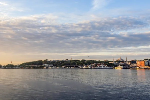 イスタンブール トルコ 2019年8月27日 イスタンブール アジアとヨーロッパ大陸の真ん中の夢の都市 イスタンブールからの眺め — ストック写真