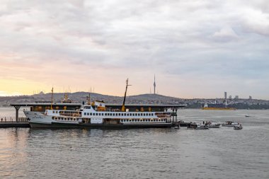 istanbul,türkiye-27 Ağustos 2019.istanbul,asya ve avrupa kıtasının ortasında rüya şehir . istanbuldan görünüm.