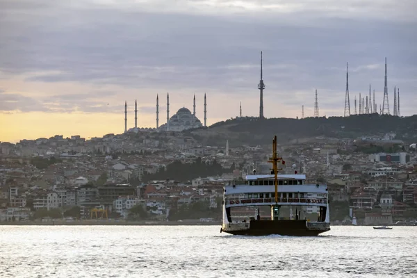 Istanbul Pavo Agosto 2019 Istanbul Ciudad Ensueño Medio Asia Continente —  Fotos de Stock