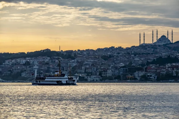 Κωνσταντινούπολη Τουρκία Αυγούστου 2019 Κωνσταντινούπολη Ονειρεμένη Πόλη Στη Μέση Της — Φωτογραφία Αρχείου