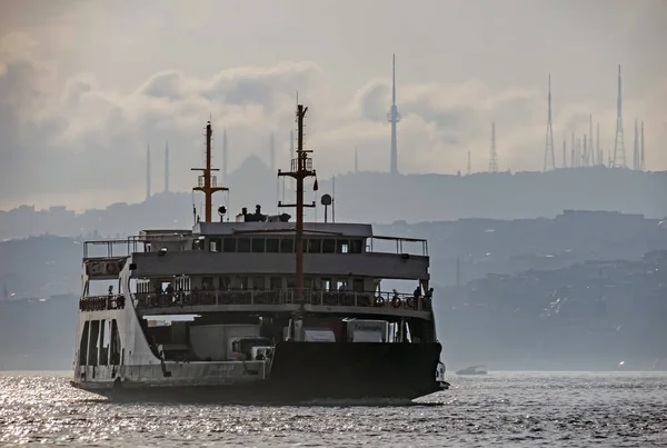 istanbul,türkiye-27 Ağustos 2019.istanbul,asya ve avrupa kıtasının ortasında rüya şehir . istanbuldan görünüm.