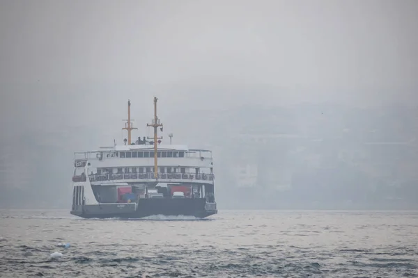 Istanbul Türkiye Ağustos 2019 Istanbul Asya Avrupa Kıtasının Ortasında Rüya — Stok fotoğraf