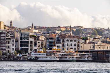 istanbul,türkiye-27 Ağustos 2019.istanbul,asya ve avrupa kıtasının ortasında rüya şehir . istanbuldan görünüm.