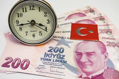 Türkiye Cumhuriyeti'nin en yüksek para lı mezhepleri. iki yüz türk lirası banknotlar kadar yakın