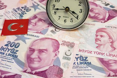 Türkiye Cumhuriyeti'nin en yüksek para lı mezhepleri. iki yüz türk lirası banknotlar kadar yakın