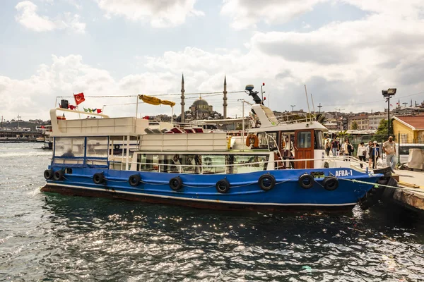 istanbul,türkiye-08 Eylül 2019.istanbul,eski şehir genel şehir manzaralı Asya ve Avrupa kıtasının ortasında rüya şehir