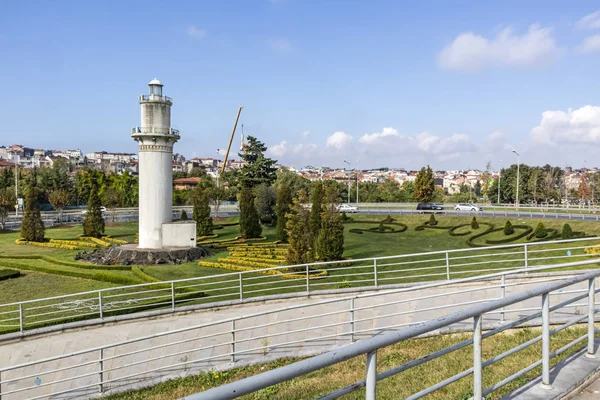Kiziltoprak, istanbul, 10.2019.anıt deniz feneri İstanbul 'daki Fenerbahçe Stadyumu' nun yanında..
