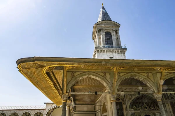苏塔纳什 伊斯坦布尔 2019年8月3日 伊斯坦布尔的Topkap Palace博物馆展出奥斯曼帝国的皇家藏品 Topkapi宫概况 — 图库照片