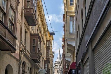 Galata, İstanbul, 14 Ağustos 2019 İstanbul 'daki tarihi ve eski binaların bulunduğu Galata bölgesinden şehir manzarası.