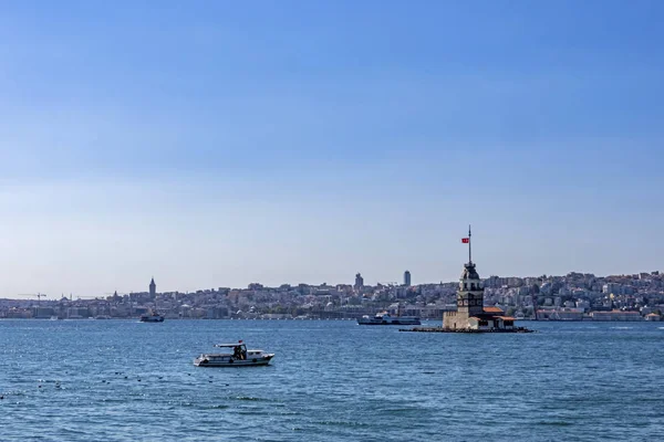 Uskudar Istanbul Turkey August 2019 City View Uskudar Maiden Tower — стоковое фото