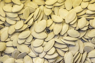 Kabak çekirdeğini topluca kapatın.