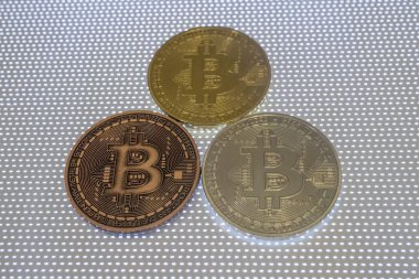 cyripto para madenciliği. fiziksel bitcoin sikke kadar yakın.