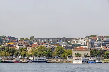 Haliç, istanbul, hindi-ağustos 14,2019. Altın Boynuz, aynı zamanda çağdaş Türkçe adıyla da bilinir, Hali büyük bir kentsel su yoludur..