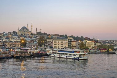 İstanbul, 14 Ekim 2019. Asya ve Avrupa kıtaları arasında rüya şehri. İstanbul 'dan şehir manzarası