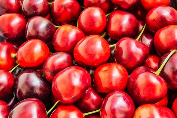 Rote Kirschen Einer Schachtel Verschließen — Stockfoto