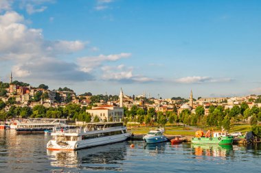 İstanbul, 26 Haziran 20.Rüya Şehri İstanbul, Asya ve Avrupa kıtaları arasında. Yaz mevsiminde İstanbul 'dan manzara ve şehir manzarası.
