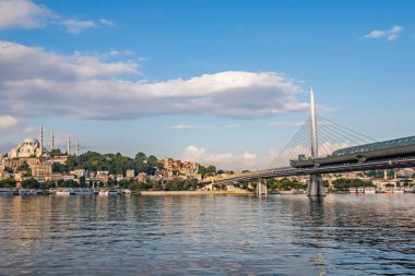 İstanbul, 26 Haziran 20.Rüya Şehri İstanbul, Asya ve Avrupa kıtaları arasında. Yaz mevsiminde İstanbul 'dan manzara ve şehir manzarası.