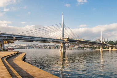 İstanbul, 26 Haziran 20.Rüya Şehri İstanbul, Asya ve Avrupa kıtaları arasında. Yaz mevsiminde İstanbul 'dan manzara ve şehir manzarası.