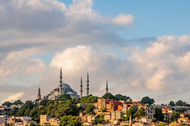 İstanbul, 26 Haziran 20.Rüya Şehri İstanbul, Asya ve Avrupa kıtaları arasında. Yaz mevsiminde İstanbul 'dan manzara ve şehir manzarası.