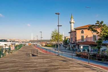 İstanbul, Hindi-Haziran 29.20.dream city istanbul, Asya ile Avrupa kıtaları arasında. Yaz sezonu ile sabah erken saatlerinde İstanbul 'dan manzara ve şehir manzarası.