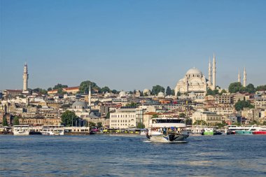 İstanbul, Hindi-Haziran 29.20.dream city istanbul, Asya ile Avrupa kıtaları arasında. Yaz sezonu ile sabah erken saatlerinde İstanbul 'dan manzara ve şehir manzarası.