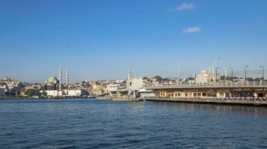 İstanbul, Hindi-Haziran 29.20.dream city istanbul, Asya ile Avrupa kıtaları arasında. Yaz sezonu ile sabah erken saatlerinde İstanbul 'dan manzara ve şehir manzarası.