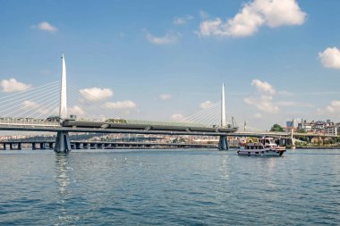 İstanbul, 6 Ağustos 2020 yaz ve sabah saatlerinde İstanbul 'dan şehir hayatı ve şehir manzarası..