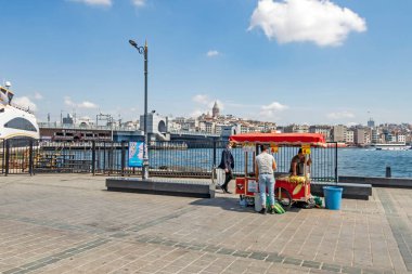 İstanbul, 6 Ağustos 2020 yaz ve sabah saatlerinde İstanbul 'dan şehir hayatı ve şehir manzarası..