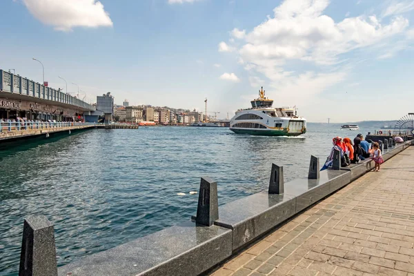 İstanbul, 6 Ağustos 2020 yaz ve sabah saatlerinde İstanbul 'dan şehir hayatı ve şehir manzarası..