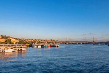 İstanbul, 6 Ağustos 2020 yaz ve sabah saatlerinde İstanbul 'dan şehir hayatı ve şehir manzarası..