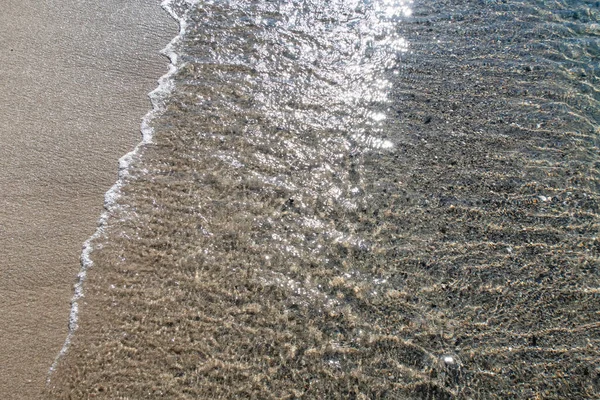 여름에는 해변에서 경치를 감상하기 해변으로 — 스톡 사진