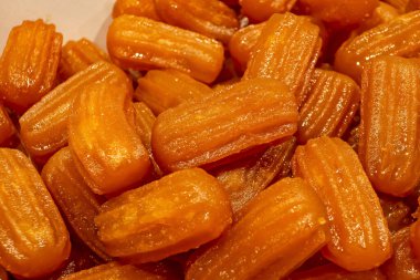 Tulumba tatlısı, Osmanlı mutfağında ve eski Osmanlı İmparatorluğu 'nun bölgesel mutfağında bulunan kızartılmış bir tatlıdır..