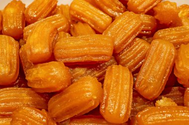 Tulumba tatlısı, Osmanlı mutfağında ve eski Osmanlı İmparatorluğu 'nun bölgesel mutfağında bulunan kızartılmış bir tatlıdır..