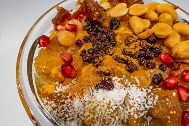 Geleneksel Türk aromasını yemeye hazır ol, Manti.