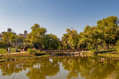 Bahçeşhir, İstanbul, Hindi-Ağustos 2.20.bahçeşhir modern mimarisi ve binaları, yeşil doğa ve parklarıyla