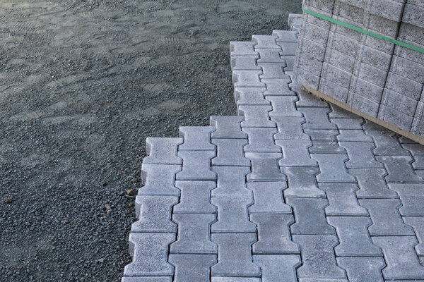 недавно построенный тротуар и дорожное покрытие
,