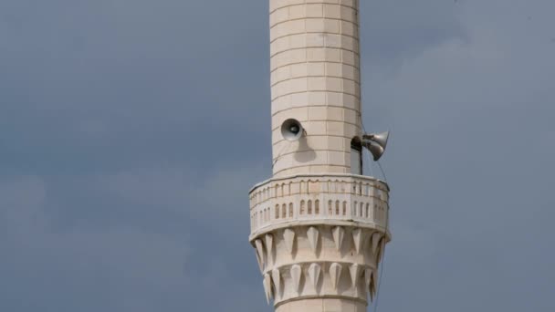 Close Minarets Mosques Minarets Islam Turkey Mosque Minaret Architecture Two — Stock Video