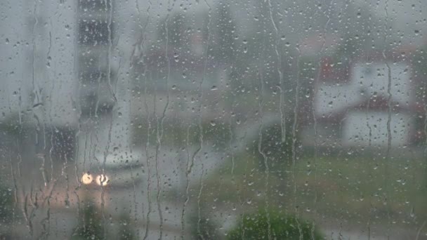 Flujo Rápido Gotas Lluvia Que Caen Sobre Vidrio Gotas Lluvia — Vídeo de stock